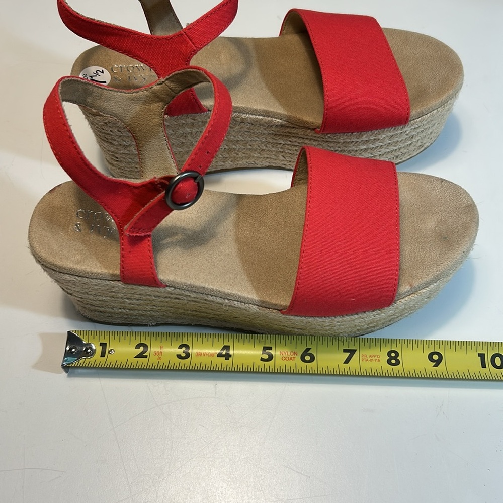 Crown and Ivy red platform sandals - Picture 11 of 11